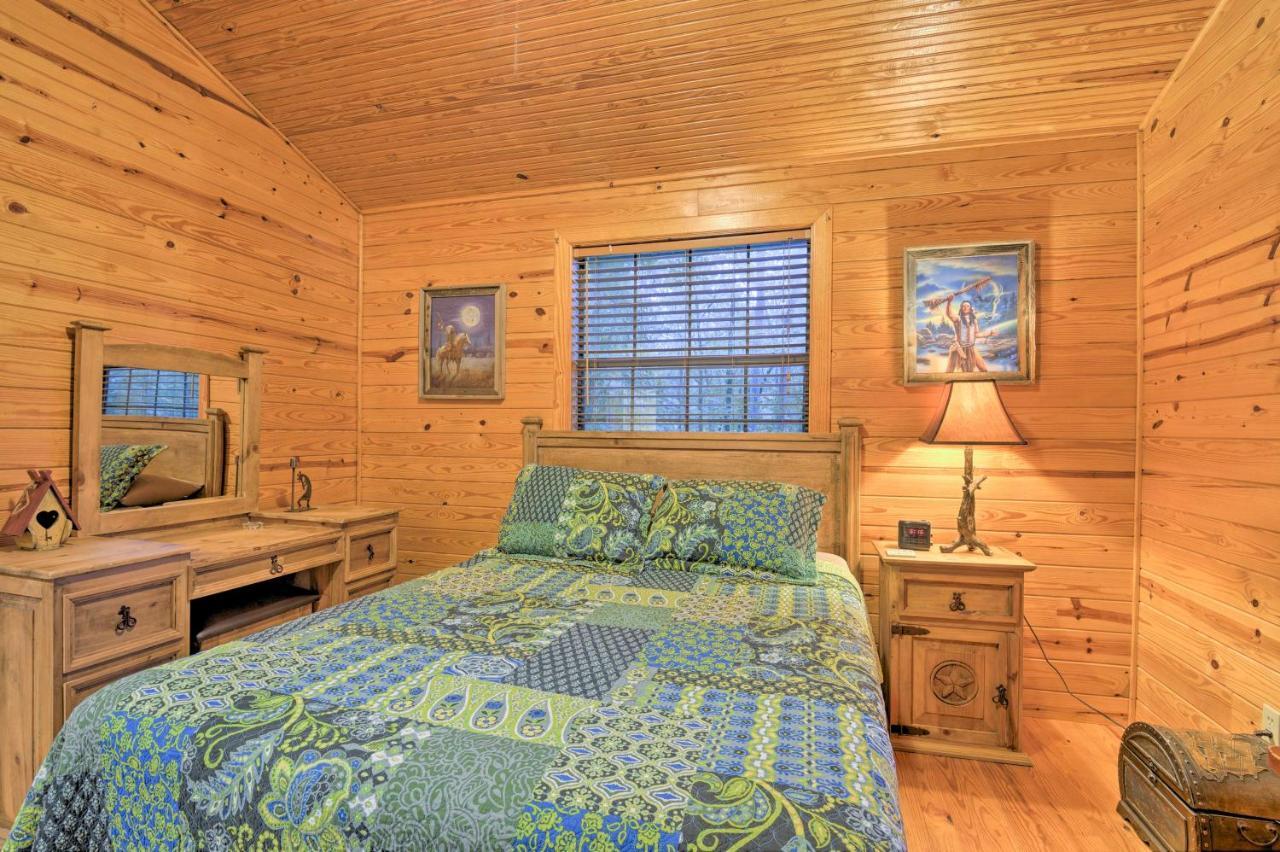 Villa Hochatown Hideaway With Hot Tub, Grill And Fire Pit! à Stephens Gap Extérieur photo